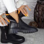 MX326 Schwarze Stiefel Mei