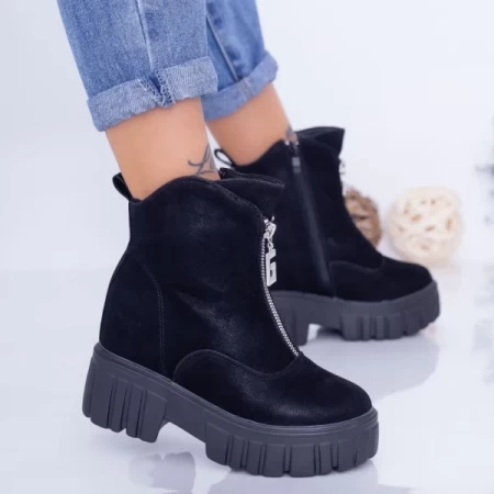 Schwarze XN68A -Stiefel Mei