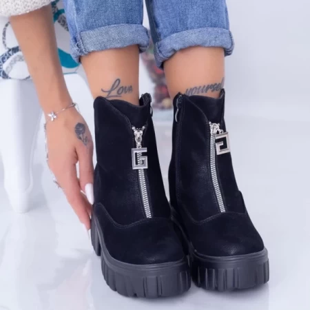 Schwarze XN68A -Stiefel Mei