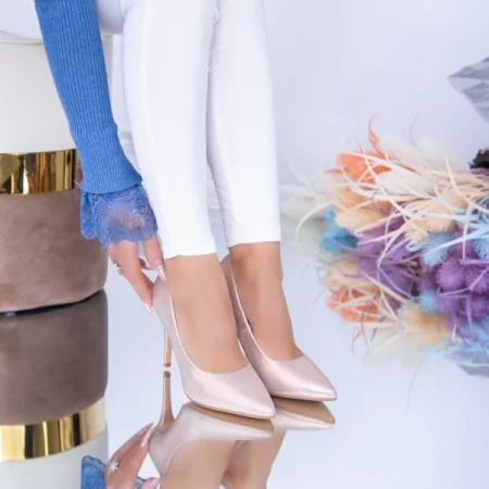Schuhe mit einem dünnen Absatz xkk250 Champagner | Mei