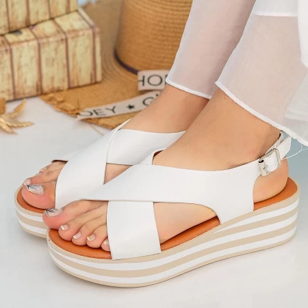 Sandalen auf der weißen Plattform QZL252 Mei