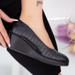 Schuhe auf der C92 Black Platform Mode