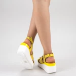 Sandalen auf der QZL225 -Plattform Gelb Mei