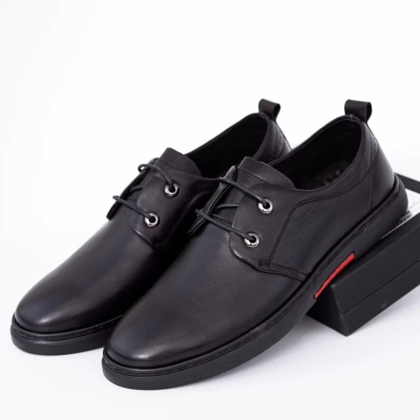Herrenschuhe aus natürlichen Leder 5203 Schwarz | F.Gerardo