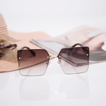 Sonnenbrille für Frauen 2020-158 C2 Brown 2020