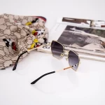 Sonnenbrille für Frauen 2020-108 C1 Schwarz | 2020