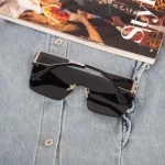 Sonnenbrille für Frauen 2020-156 C1 Schwarz | 2020