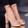 Sandalen mit einer dicken Ferse WT69 SD nackt | Mei