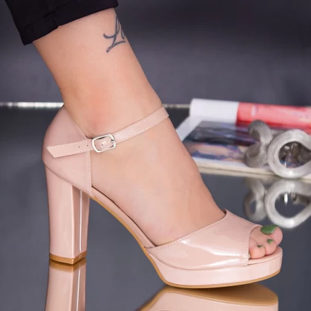 Sandalen mit einer dicken Ferse WT69 SD nackt | Mei