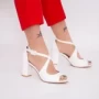 Sandalen mit einer dicken Ferse YXD18 Weiß | Mei