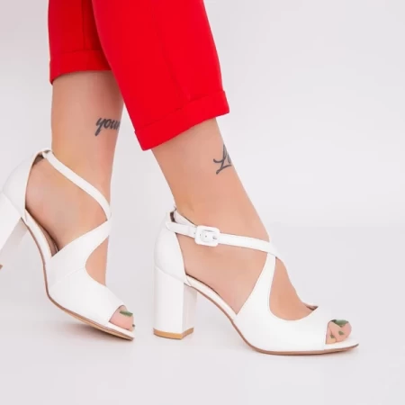 Sandalen mit einer dicken Ferse YXD18 Weiß | Mei