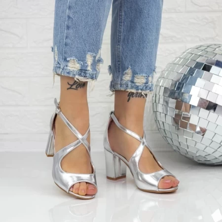 Sandalen mit einem dicken Absatz YXD18 Silber Mei