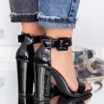 Sandalen mit dickem Absatz xkk161d schwarz | Mei