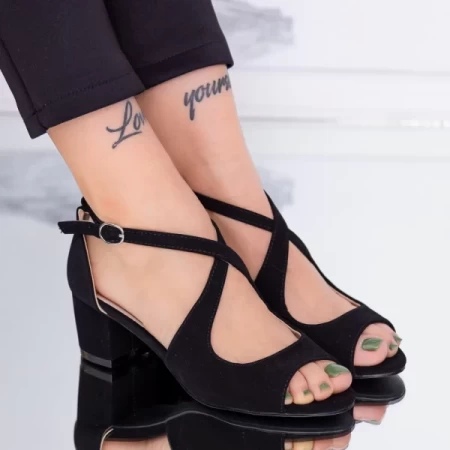 Sandalen mit dicken Absätzen yxd20 schwarz | Mei