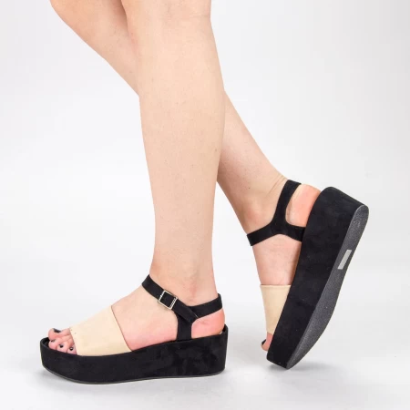 Sandalen auf dem Beige 2017-19 Mulatha