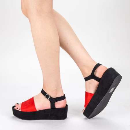 Sandalen auf der Plattform 2017-19 Red | Mulatha