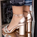 Sandalen mit einer dicken Ferse xkk557 Champagner | Mei