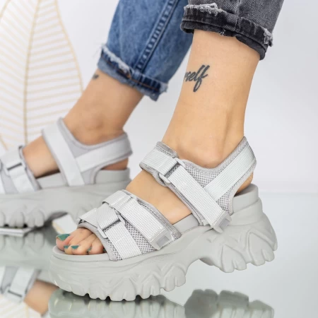 Sandalen auf der WL233 -Plattform grau | Mei