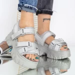 Sandalen auf der WL233 -Plattform grau | Mei