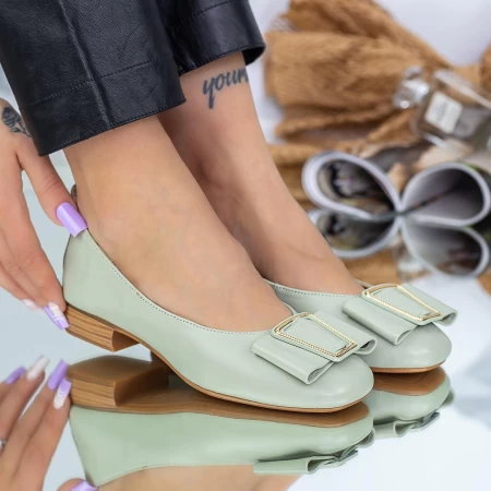 BBX2101 Green Ballerinas Gebildet