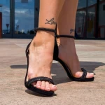Sandalen mit einer dünnen Ferse 1127 Black | Existieren