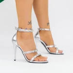 Sandalen mit einem dünnen Ferse ES2401 Silber Existieren