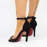 Sandalen mit einem dünnen Absatz 6600 Black | Existieren