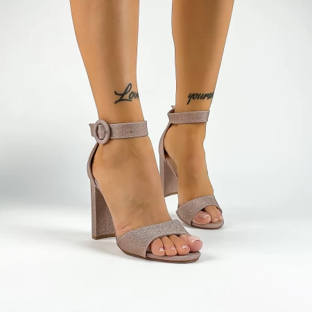 Sandalen mit einer dicken Ferse XKK528 Champagner | Mei