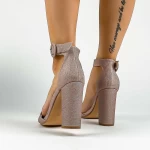 Sandalen mit einer dicken Ferse XKK528 Champagner | Mei
