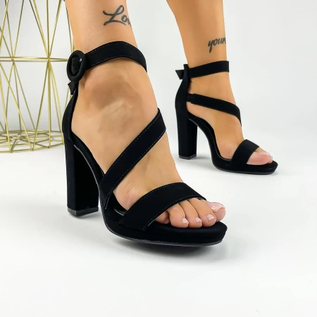 Sandalen mit dicker Ferse xkk536 schwarz | Mei