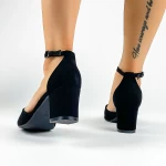 Sandalen mit dicker Ferse xkk566 schwarz | Mei