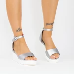 Sandalen auf der Silberplattform LM358 Mei
