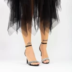 Sandalen mit einer dünnen Ferse 2YXD26 Schwarz | Mei