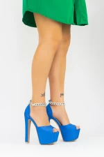 Sandalen mit einer dicken Ferse und 2HLX93 -Plattform blau Mei
