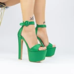 Sandalen mit einer dünnen Ferse und 2HLX95 -Plattform grün | Mei