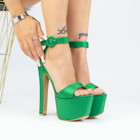 Sandalen mit einer dünnen Ferse und 2HLX95 -Plattform grün | Mei