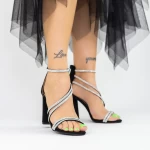 Sandalen mit dicken Absätzen 2bd18 schwarz | Mei