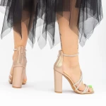 Sandalen mit dicken Absätzen 2bd18 Champagner | Mei