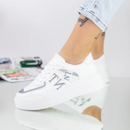 Frauen Sportschuhe 20D82 Weiß und Silber KK & VV