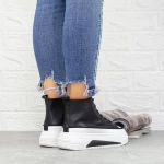 Sportschuhe auf der schwarzen Plattform 2xj61 Mei
