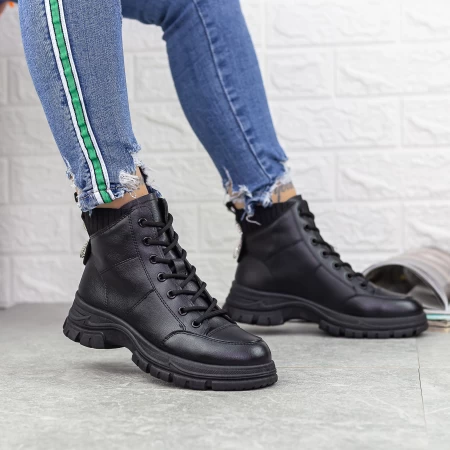 2N18 Schwarze Stiefel Mei