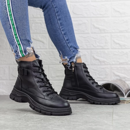 2N19 Stiefel schwarz Mei