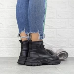 2N19 Stiefel schwarz Mei