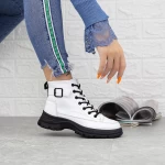 2n19 Stiefel weiß und schwarz Mei