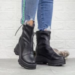 Stiefel auf der 2xn95 Plattform Black | Mei