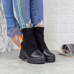 Stiefel auf der 2xn95A -Plattform schwarz | Mei