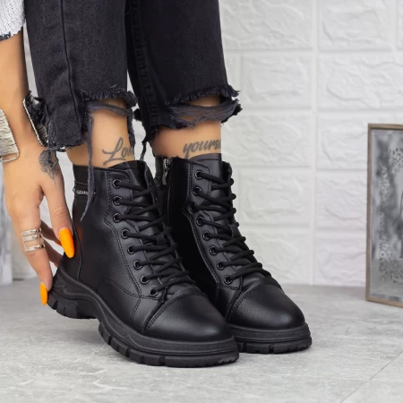 2n28 schwarze Stiefel Mei