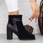 Kurze Stiefel mit einer dicken Absatz 2mx378 Black | Mei