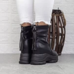 Stiefel auf der 2xn98 Plattform Black | Mei