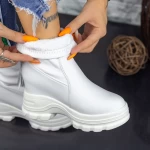 Stiefel auf der 2xn98 Plattform White | Mei